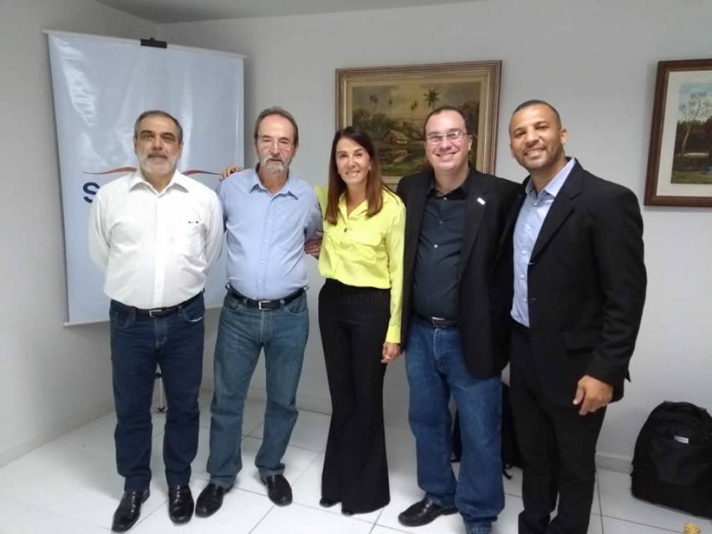 Delegacia Sindical de Petrópolis do Sincor-RJ, SulAmérica e Mondial Assistance promovem café da manhã para os corretores de seguros