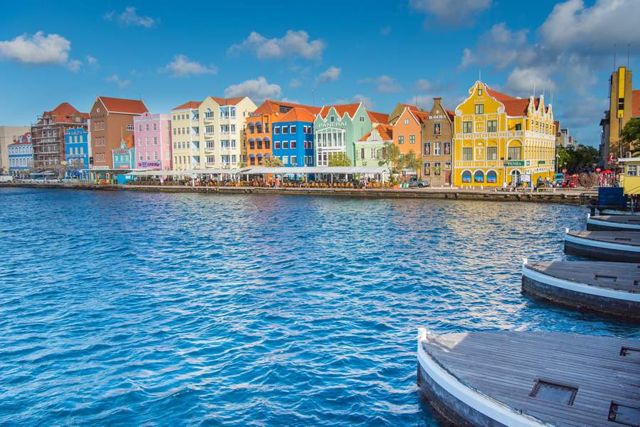 O icônico casario colorido de Curaçao - Divulgação