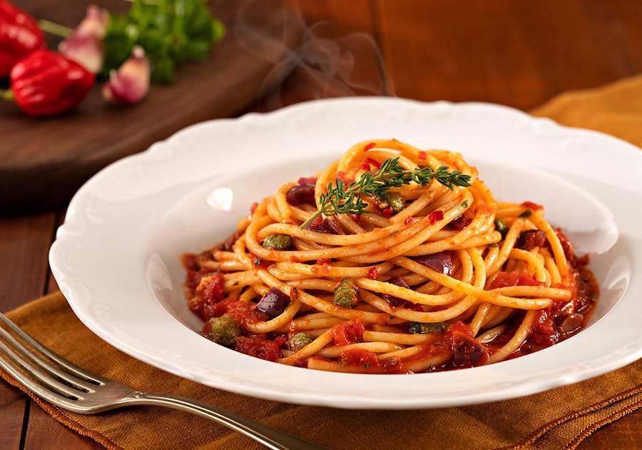 Spaghettoni alla Puttanesca - Divulgação Adria
