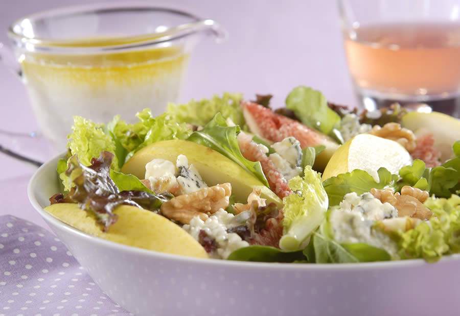 Salada mediterrânea de Queijo Gorgonzola Tirolez - Marca Tirolez Divulgação