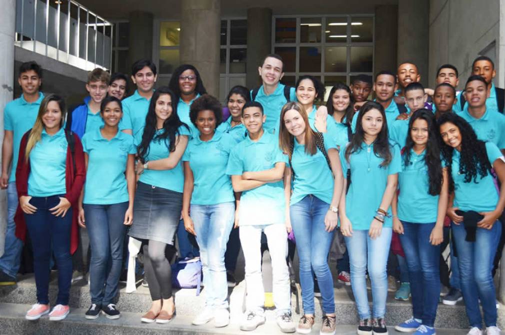 Kuantta Consultoria e Diretoria de Ensino do Sincor-RJ criam projeto de qualificação profissional para jovens de comunidades carentes em parceria com a PUC Rio