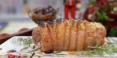 Porchetta assada produzida pela chef Flávia Brunelli - Divulgação