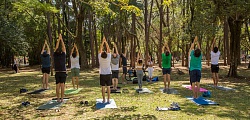 foto YOGA COM CAUSA