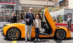 Príncipe Albert de Mônaco e seu herdeiro, o príncipe Jacques (McLaren Automotive)