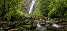  Cachoeira Salto Morato, com mais de 100 metros de queda, é opção em Guaraqueçaba (PR), na Grande Reserva Mata Atlântica | Foto: José Paiva/Fundação Grupo Boticário