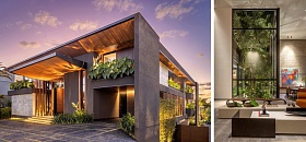 Cada vez mais, o verde “invade” a arquitetura e promove a integração entre os ambientes internos e externos. Na primeira imagem, as plantas envolvem a fachada e a área externa da residência. Na segunda foto, um jardim de inverno leva a natureza para dentro da sala | Projeto de paisagismo: Depieri Paisagismo | Projeto de arquitetura: Denise Zuba Arquitetos | Fotos: Edgard Cesar