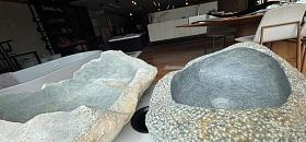     Cubas esculpidas em pedra natural: toque de exclusividade para projetos mais rústicos - Divulgação