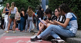 Estudantes durante o primeiro final de semana do ENEM 2025 - Agência Brasil
