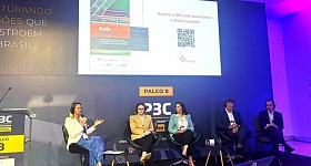 Painelistas debatem sobre o setor segurador no desenvolvimento de ações para viabilização de PPPs e concessões. Foto: Divulgação/CNseg