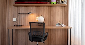 Luminária Basic, com iluminação focal, da Yamamura Collection | Projeto de Studio 19 Arquitetura e foto de Emerson Rodrigues