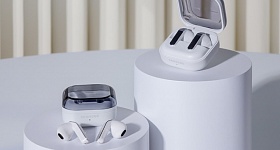    A linha Galaxy Buds4 foi apresentada no Galaxy Unpacked 2026. (Da esquerda para a direita) Galaxy Buds4 e Galaxy Buds4 Pro