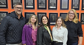 Da esquerda para direita, a diretoria do CVG-RJ: Leonardo Villela, diretor financeiro; Leila Nogueira, vice-presidente; Sonia Marra, presidente; Tatiana Antoniazzi, diretora social e Jacqueline Sorensen, diretora de ensino. Foto: Divulgação
