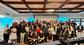 Time da Too Seguros e do Banco PAN com os participantes do Too em Rota, em Santos