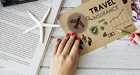 Coris anuncia a prorrogagão gratuita de apólices de clientes que já estão em viagem - Freepik