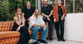  Tassiana Ghorayeb, Diogo Bonapart, Enricco Benetti, Henrique Souza e Mariana Palmeira \ créditos: Lana Pinho/Divulgação BFerraz