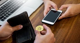      Imagem Freepik; Foto Marcio Andrade, CEO da Claps