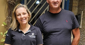 Adriane Reis Pereira, executiva de contas da filial Vitória, e o corretor Roberto Araújo