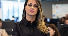     Juliana Camargo, diretora de Gente & Cultura da Funcional. Crédito: divulgação.