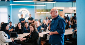 O CEO e Chairman do Grupo MAG, Helder Molina, na Matriz de São Paulo