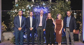 Legenda da foto | Da esquerda para a direita: Leandro Candido, gerente comercial do canal PME; Rafael Tófoli, gerente comercial do canal Corporate; Cícero Barreto, diretor comercial e de marketing; Fabiola Moura, gerente de relacionamento corporativo; Michelle Zhandona, supervisora de vendas do canal PME; Marcell Guimarães, diretor de vendas de saúde.