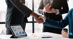 Tendências em M&A para 2026: Tecnologia, seletividade e sofisticação dos negócios - Canva