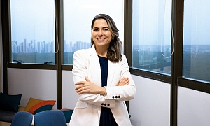 Rafaela Lucena, sócia e especialista em Soluções em RH da Bernhoeft