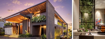 Cada vez mais, o verde “invade” a arquitetura e promove a integração entre os ambientes internos e externos. Na primeira imagem, as plantas envolvem a fachada e a área externa da residência. Na segunda foto, um jardim de inverno leva a natureza para dentro da sala | Projeto de paisagismo: Depieri Paisagismo | Projeto de arquitetura: Denise Zuba Arquitetos | Fotos: Edgard Cesar