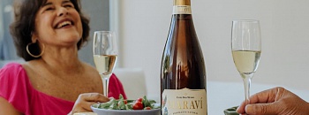 Rhafaela Lima e Izabelly Custódio Dia Mundial do Vinho Cantu Grupo Wine