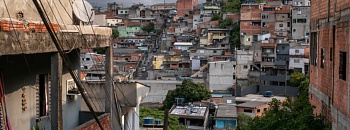  Falta de áreas verdes no Jardim Padroeira, em Osasco, piora sensação térmica nos dias quentes - Léu Britto/ Agência Mural