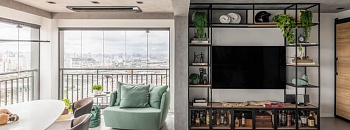 A sala de estar foi ampliada até a varanda, que favorece a luminosidade natural do espaço, além dos momentos de relaxamento | Projeto BMA Studio | Foto: Guilherme Pucci