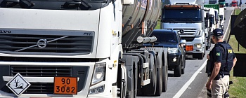 Falta de manutenção nos veículos é uma das situações que aumentam os riscos nas rodovias brasileiras. - PRF-PR