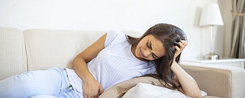   Endometriose chega com dor de cólica e intensa - Divulgação: freepik