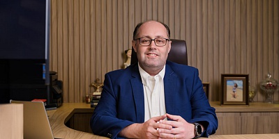  Imagem Freepik; Foto Marcio Andrade, CEO da Claps