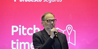 José Loureiro durante formatura do DesBRAva