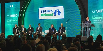     Presidente da Seguros Unimed, Helton Freitas, em destaque no 22º SUESC - Crédito: Divulgação