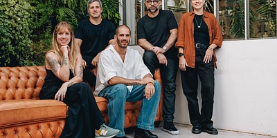  Tassiana Ghorayeb, Diogo Bonapart, Enricco Benetti, Henrique Souza e Mariana Palmeira \ créditos: Lana Pinho/Divulgação BFerraz