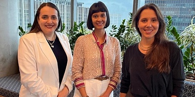  Jean Espinosa, gerente de Sustentabilidade e Diversidade da Prudential do Brasil, Viviana Lobo, coordenadora de graduação em Ciências Atuariais da UFRJ e Gabriela Al-Cici, vice-presidente de Pessoas e Desenvolvimento Organizacional da Prudential do Brasil.