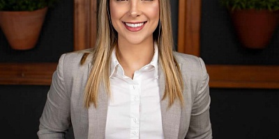 Especialista Anna Licariao