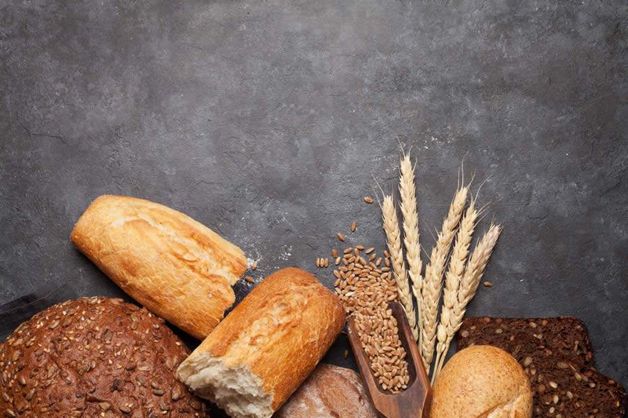 Por ser rico em carboidratos, todos os alimentos à base de trigo são uma das principais fonte de energia - Créditos: Envato Imagens