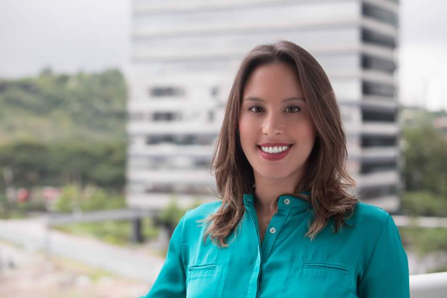 Marina Brandão, headhunter da Yoctoo, consultoria boutique de recrutamento e seleção especializada em TI e digital