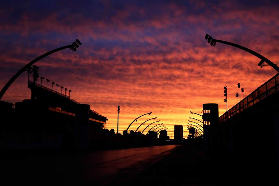 P&ocirc;r do sol no Samb&oacute;dromo do Anhembi. Foto: Jose Cordeiro/ SPTuris