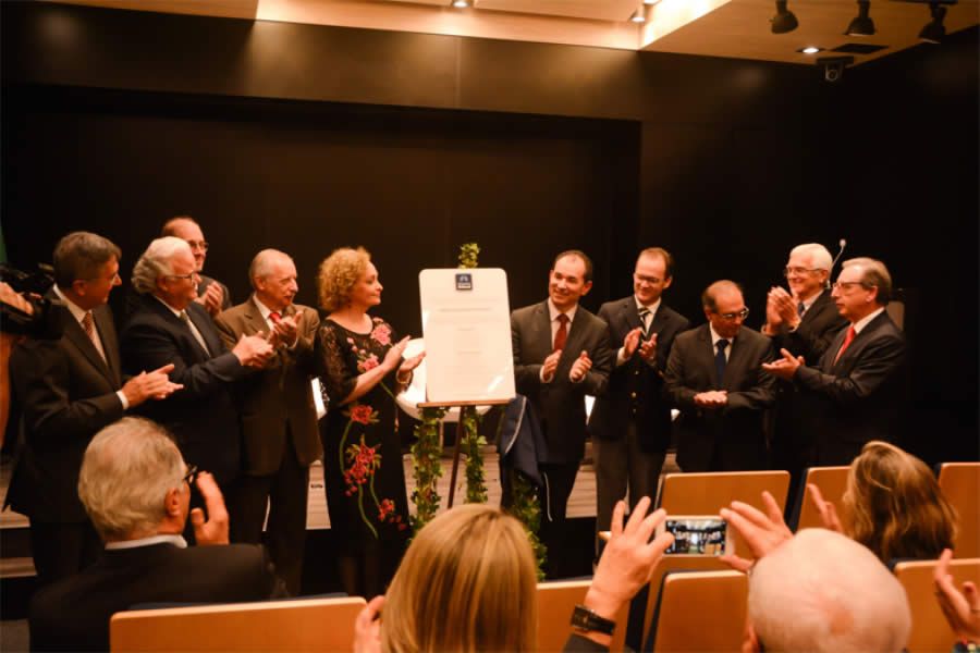 Seguros Unimed inaugura audit&oacute;rio em homenagem ao seu fundador