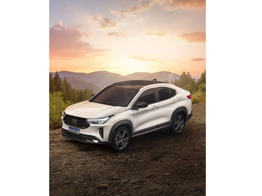 Fiat mostra exterior completo do Fastback