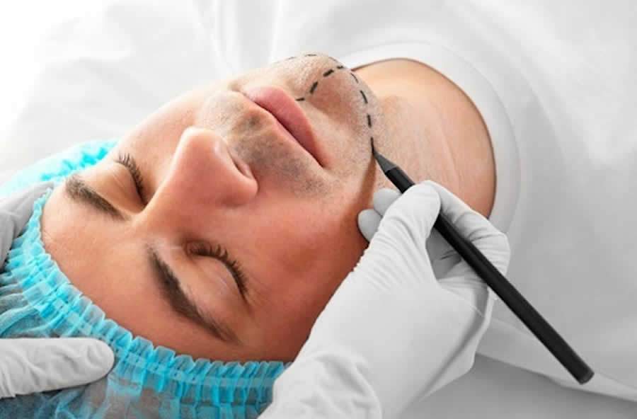 Homens buscam cada vez mais por cirurgias pl&aacute;sticas