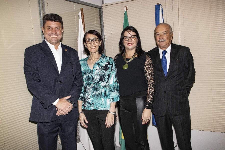 O presidente do CVG-RJ, Oct&aacute;vio Periss&eacute;; Marcia Ribeiro, diretora executiva da AMMS; Karina Uch&ocirc;a, professora de gest&atilde;o de pessoas, compliance e gest&atilde;o de conflitos em organiza&ccedil;&otilde;es; e Enio Miraglia, VP do CVG-RJ