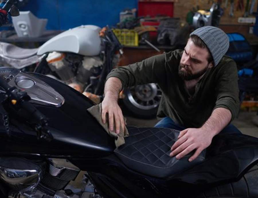 Cuidados e itens da motocicleta que devem ser avaliados na hora da manutenção