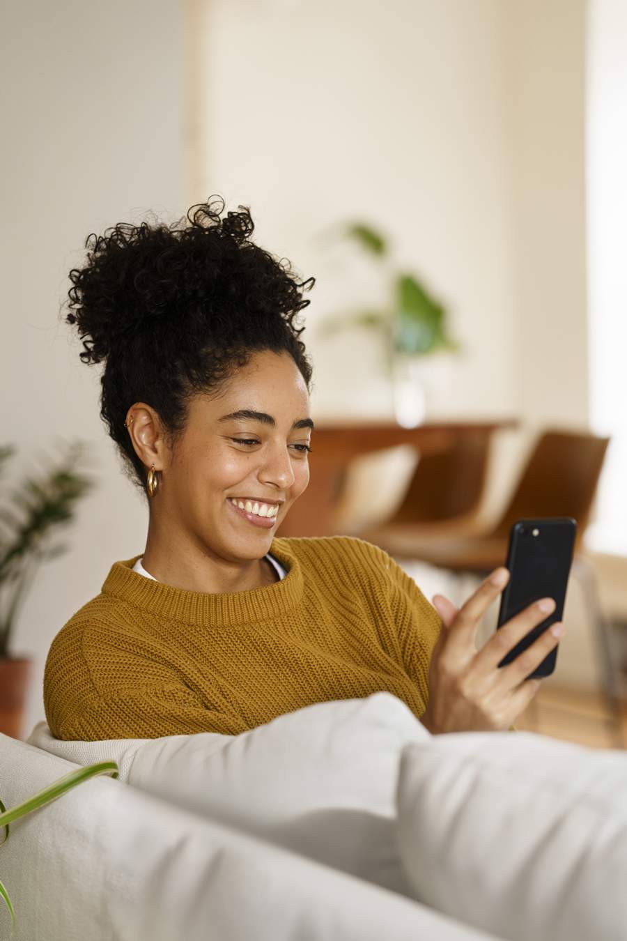 Uso do celular - Freepik