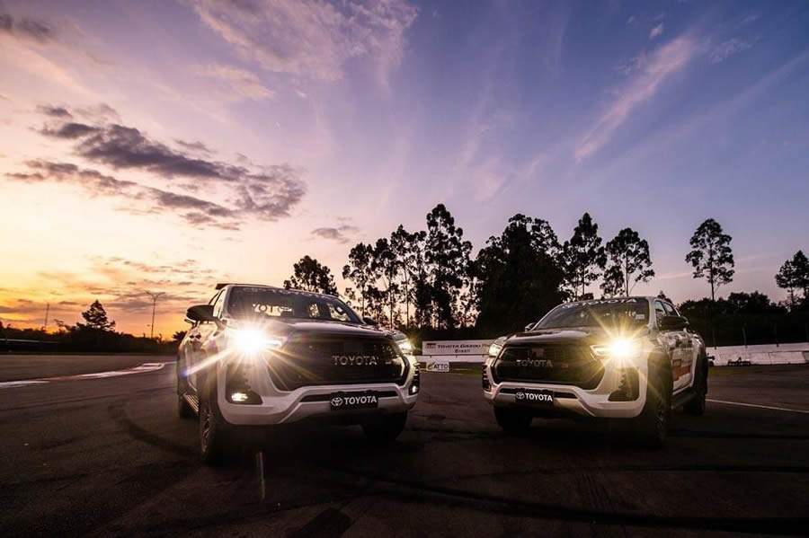 Toyota Hilux GR-Sport &eacute; o novo carro de apoio da Stock Car