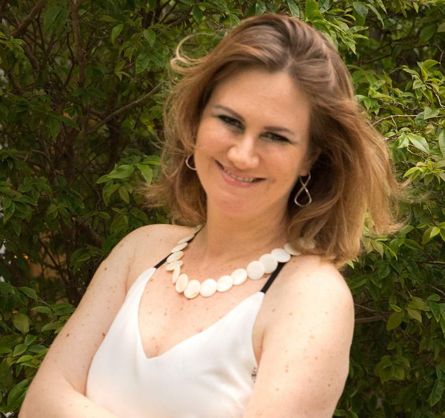 Lucedile Antunes - Divulga&ccedil;&atilde;o - Literare Books International