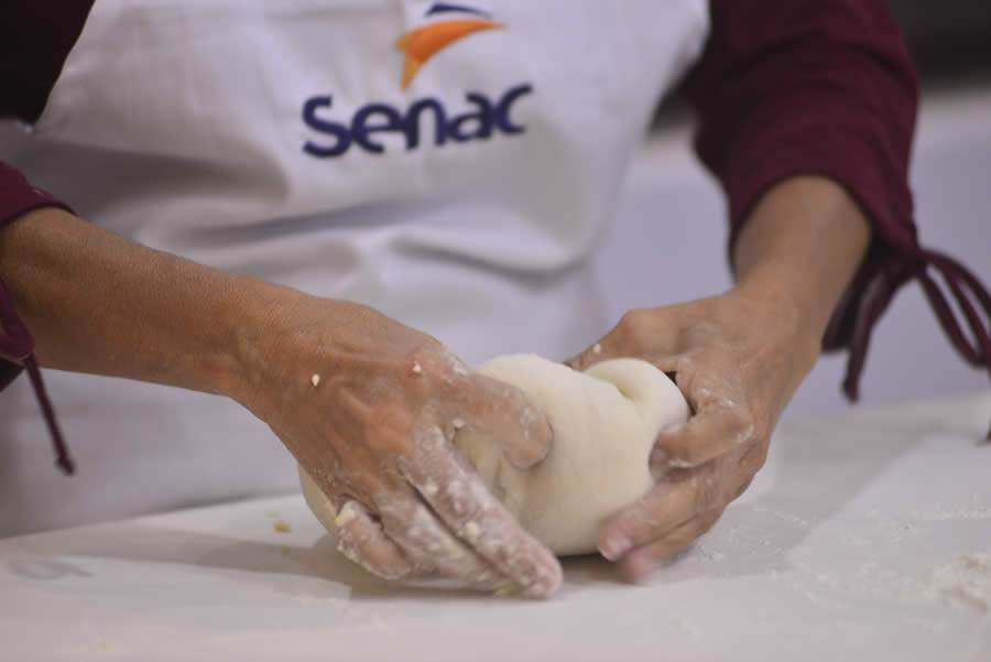 Senac Madureira oferece cursos em várias áreas, incluindo Beleza, Gastronomia, Informática e Fotografia